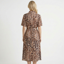 Load image into Gallery viewer, Jo Champ Raglan Shirtwaister - Leopard