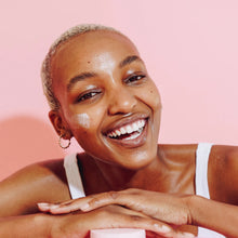 Load image into Gallery viewer, Lumi Glo Super Glo Hydro Boost Moisturiser