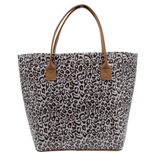 Load image into Gallery viewer, IY Classic Tote - African Footprint Brown