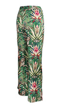 Load image into Gallery viewer, Rush Resort Luxe Pants - Wild Emerald