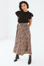 Load image into Gallery viewer, Trinity Donna Wrap Skirt - Leopard