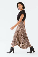 Load image into Gallery viewer, Trinity Donna Wrap Skirt - Leopard