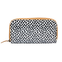 Load image into Gallery viewer, IY Wallet - Spotted Black on White