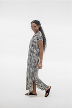 Load image into Gallery viewer, Jo Champ Collared Maxi Dress - Navy & White Stripe