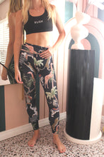 Load image into Gallery viewer, Rush F/L Tights - Serengeti Safari