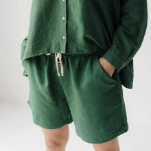 Load image into Gallery viewer, Janni & George Midi Linen Shorts - Forest Green