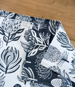 A Love Supreme Fabric Placemats Floral Kingdom - Grey on White / White on Grey