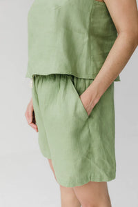 Janni & George Midi Linen Shorts - Moss