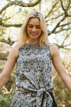 Load image into Gallery viewer, Trinity Libby Top - Navy
