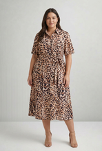 Load image into Gallery viewer, Jo Champ Raglan Shirtwaister - Leopard
