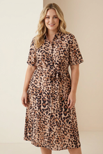 Load image into Gallery viewer, Jo Champ Raglan Shirtwaister - Leopard
