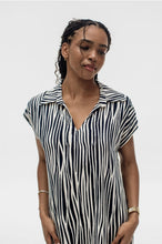 Load image into Gallery viewer, Jo Champ Collared Maxi Dress - Navy &amp; White Stripe
