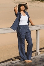 Load image into Gallery viewer, Trinity Ivy Trouser - Navy
