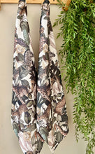 Load image into Gallery viewer, JW Designs Tea Towel - Jungle White
