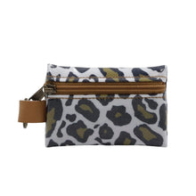 Load image into Gallery viewer, IY Keyring Pouch - Leopard khaki
