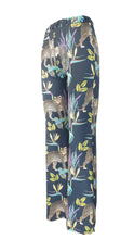 Load image into Gallery viewer, Rush Resort Luxe Pants - Cobalt Leopard
