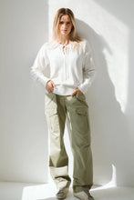Load image into Gallery viewer, Trinity Blubelle Jersey - White
