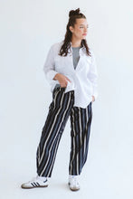 Load image into Gallery viewer, Trinity Tayla Barrel Trouser - Grey
