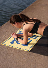 Load image into Gallery viewer, Saltii Gym Towel - The White River
