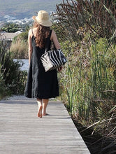 Load image into Gallery viewer, Hayward &amp; Haines Lunch Box - Zebra Print
