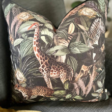 Load image into Gallery viewer, JW Designs cushion cover 60x60cm - Jungle black
