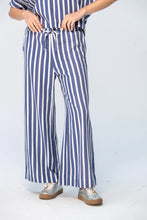 Load image into Gallery viewer, Signature Sydney Wide Leg Pants - Blue/ White
