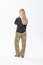 Load image into Gallery viewer, Signature Sydney Wide Leg Pants - Leopard
