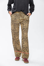 Load image into Gallery viewer, Signature Sydney Wide Leg Pants - Leopard
