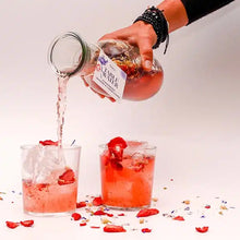 Load image into Gallery viewer, Salu DIY Table Water Mix - Strawberry, Jasmine &amp; Cornflower
