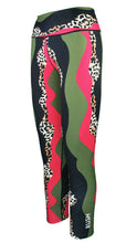 Load image into Gallery viewer, Rush F/L  Tights  - Waving Leopard
