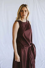 Load image into Gallery viewer, Trinity Libby Top - Chocolate
