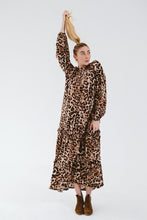 Load image into Gallery viewer, Trinity Valencia Dress - Leopard

