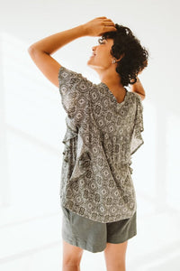 Trinity Issa Shirt - Khaki Print