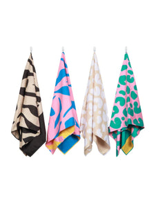 Saltii Beach Towel - Animal Roses