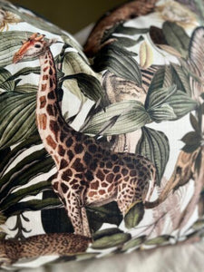 JW Designs Cushion Cover 60x60 - Jungle White