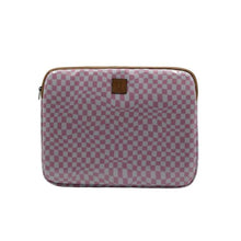 Load image into Gallery viewer, Iy Laptop Sleeve Medium - Warped Check Pink
