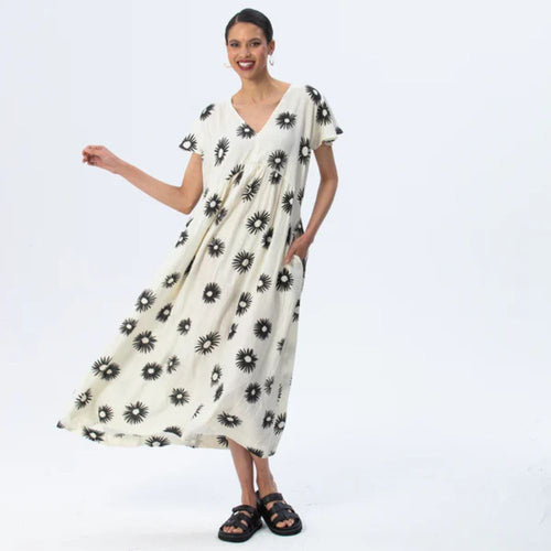 Signature by Des Riviera Dress - Black & Cream