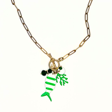 Load image into Gallery viewer, The Nikabox Paperclip Necklace - Green Fish
