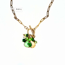 Load image into Gallery viewer, The Nikabox Paperclip Necklace - Green Teardrop
