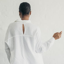 Load image into Gallery viewer, Janni &amp; George Linen Shirt - White
