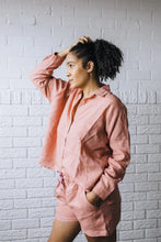 Load image into Gallery viewer, Janni &amp; George Guava Linen Shorts
