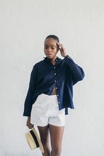 Load image into Gallery viewer, Janni &amp; George Linen Shirt  - Navy
