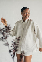 Load image into Gallery viewer, Janni &amp; George Linen Shirt - Stone
